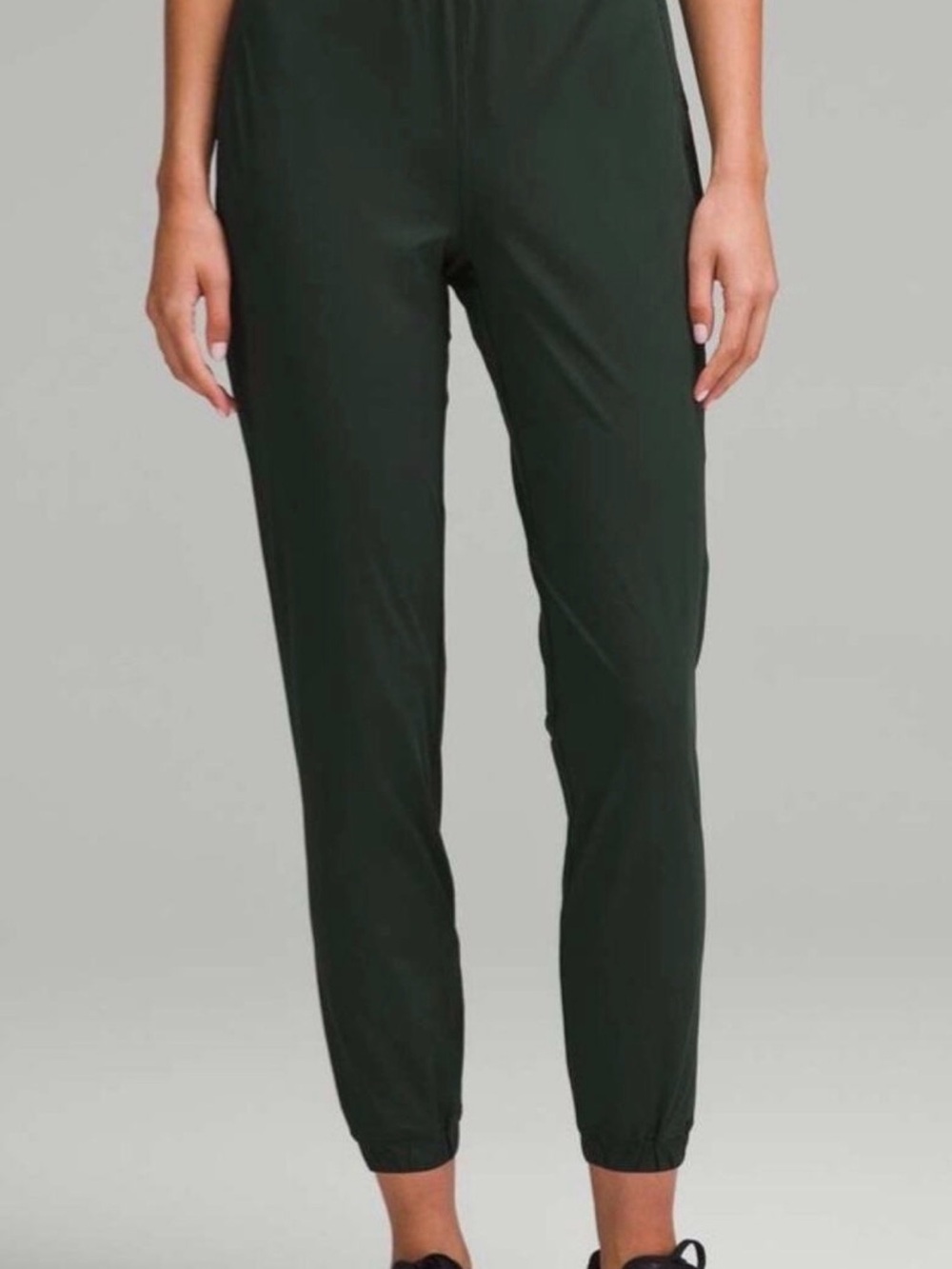 Lululemon adaptive state Jogger in Dark Green